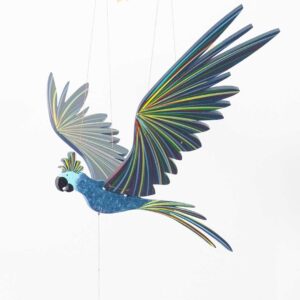 Mobile artisanal en bois – Perruche à crête Play Cafe